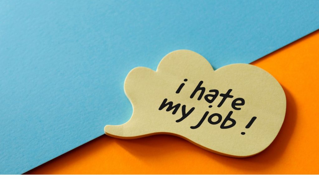 motif with words on it that say 'i hate my job!
